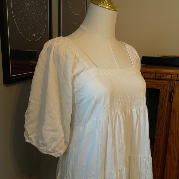 ✨3/$20✨ White Puff Sleeve Babydoll Dress - Picture 2 of 2